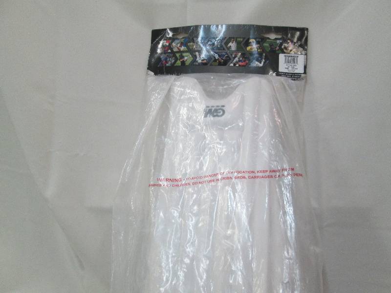 lot 106 image: Brand new cricket batting pads 1 pr...