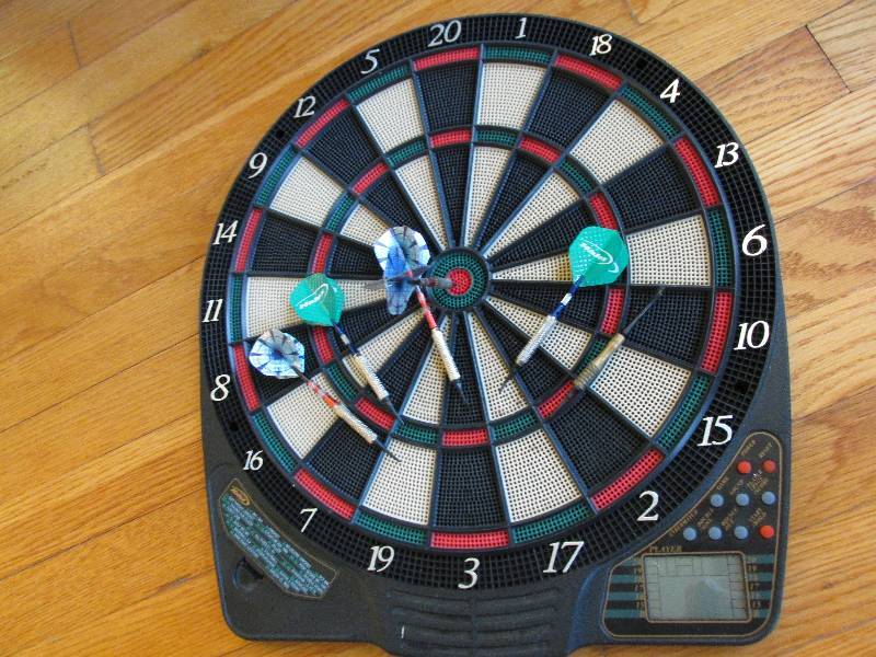 Halex electronic dart board with da...