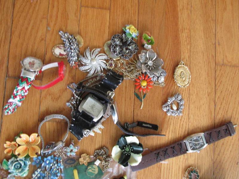 Large lot of assorted jewelry, ther...
