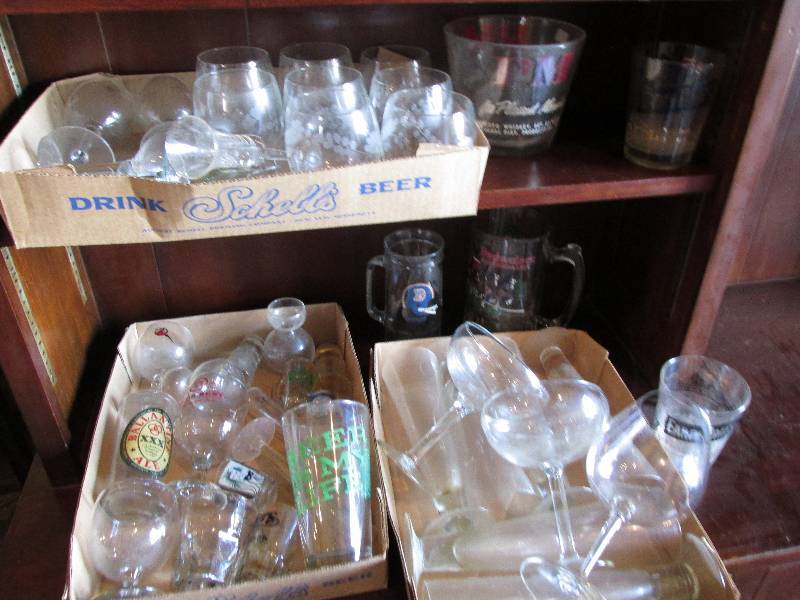 lot 24 image: Lot of assorted beer glasses, inclu...