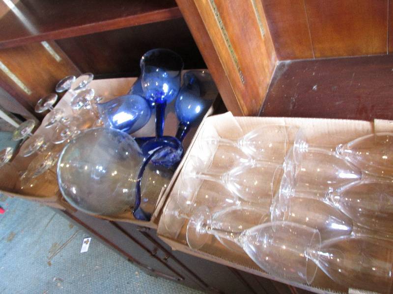 lot 25 image: Lot of stem ware....