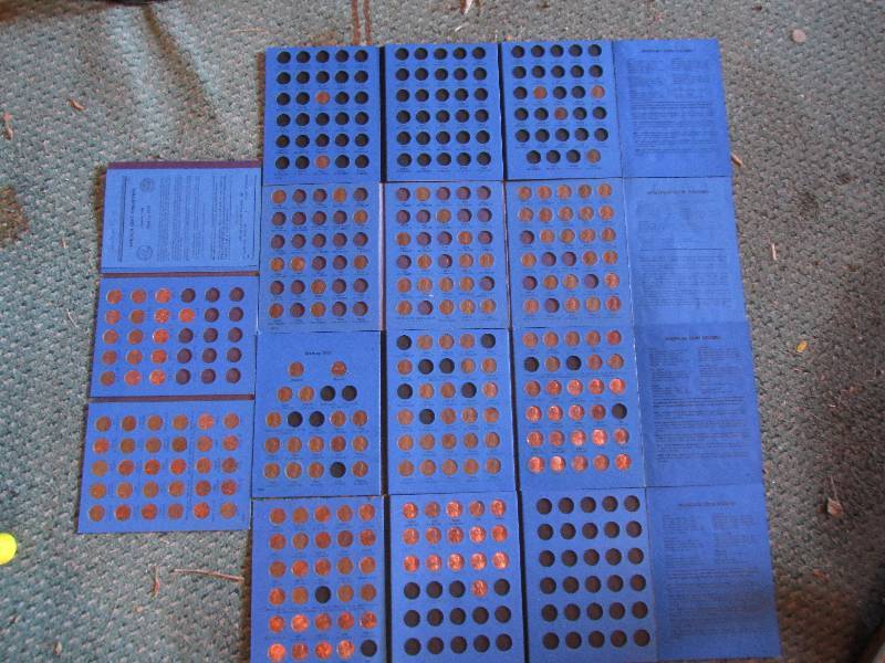 lot 42 image: Lot of coin folders with Lincoln ce...