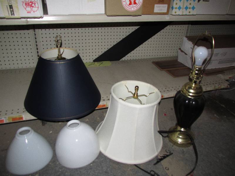 lot 54 image: Table lamp with assorted lamp shade...