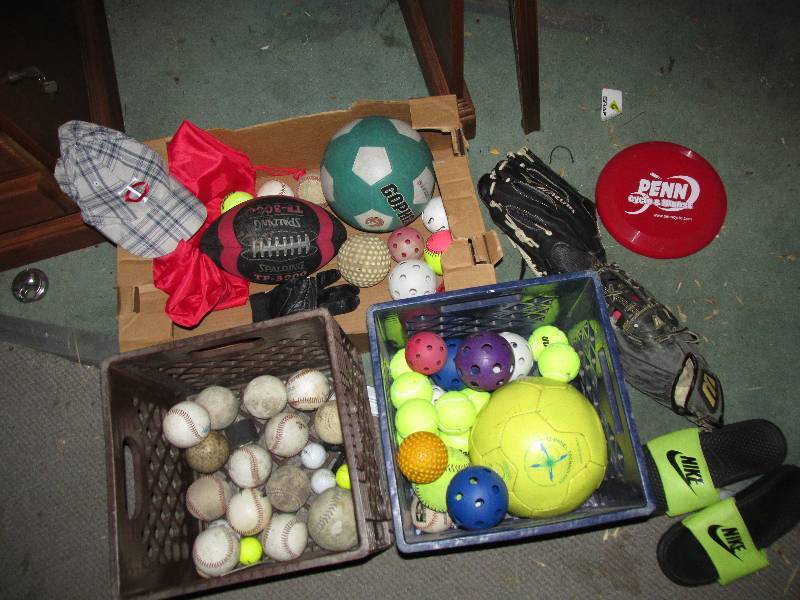 lot 56 image: Lot of sports equipment...