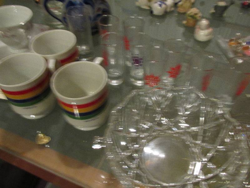 lot 111 image: Lot of assorted glassware...