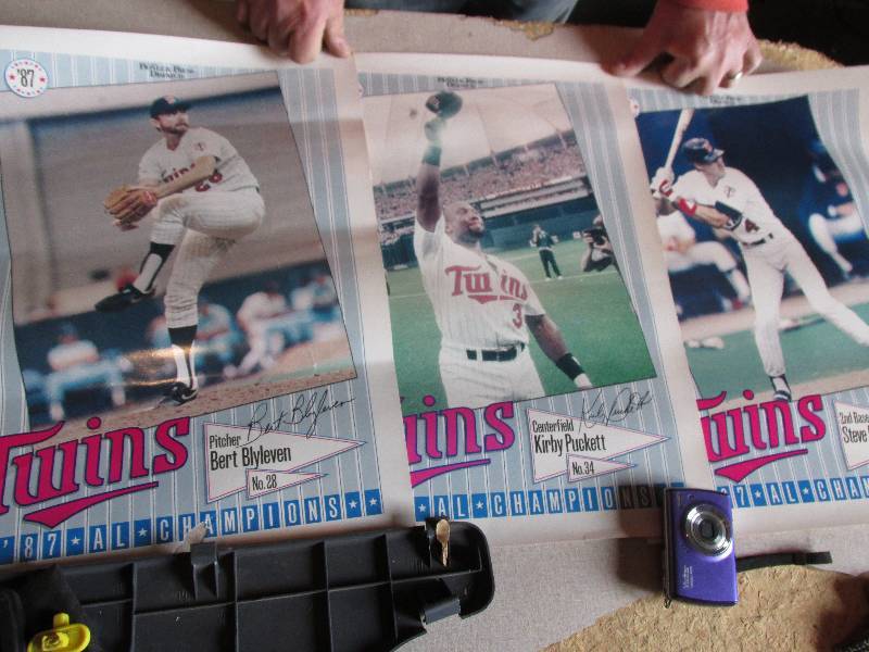 lot 75 image: Bert Blyleven, Kirby Puckett, Steve...