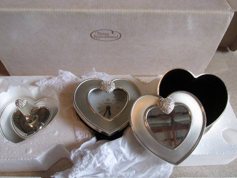 lot 85 image: Things Remembered set with crystal ...