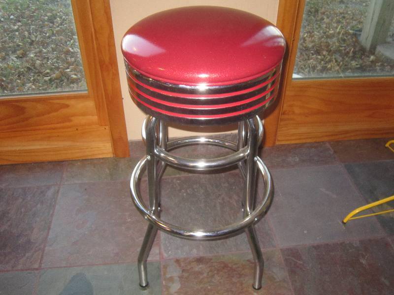 lot 7 image: Mint Condition Chrome and Red Leather Bar Stool 1950s Style