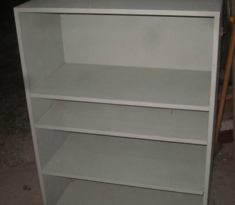 lot 15 image: Grey Bookshelf 32W x 43H x 16D