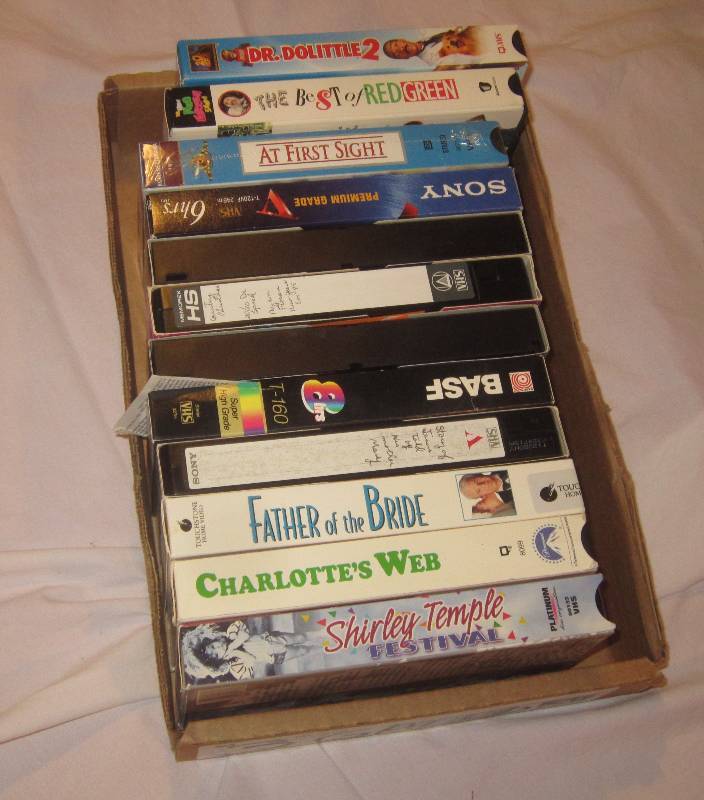 lot 45 image: LOT - VHS Movies