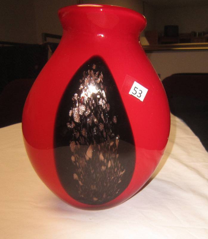 lot 53 image: Glass Red and Black Vase 10