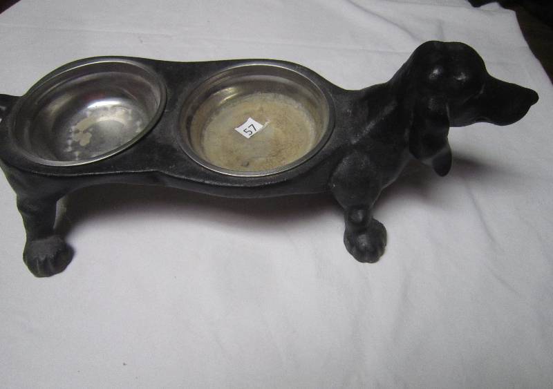 lot 57 image: Cast Iron Double Dish Dachshund