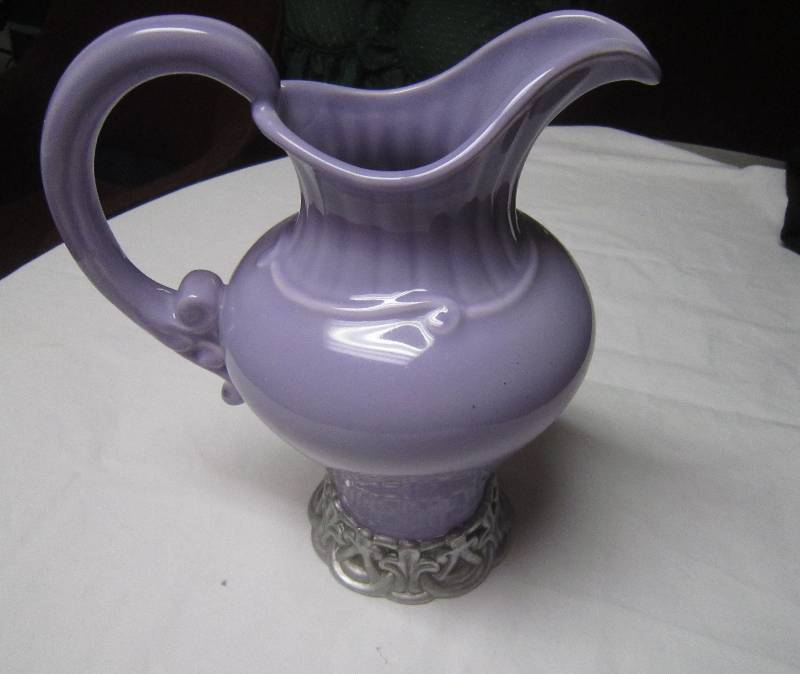 lot 65 image: Purple Vase Pitcher 10H