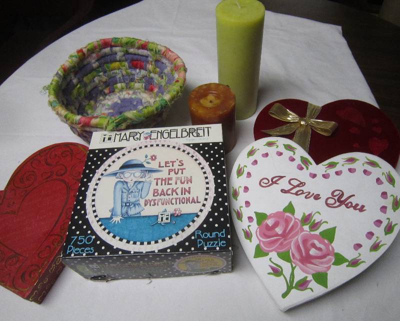 lot 75 image: LOT - Puzzle, Heart Boxes, Candles & Rag Basket