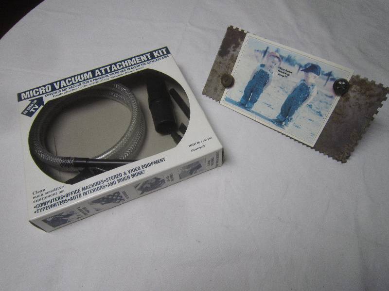 lot 76 image: Micro Vacuum Attachment Kit and Trowel or Picture Frame