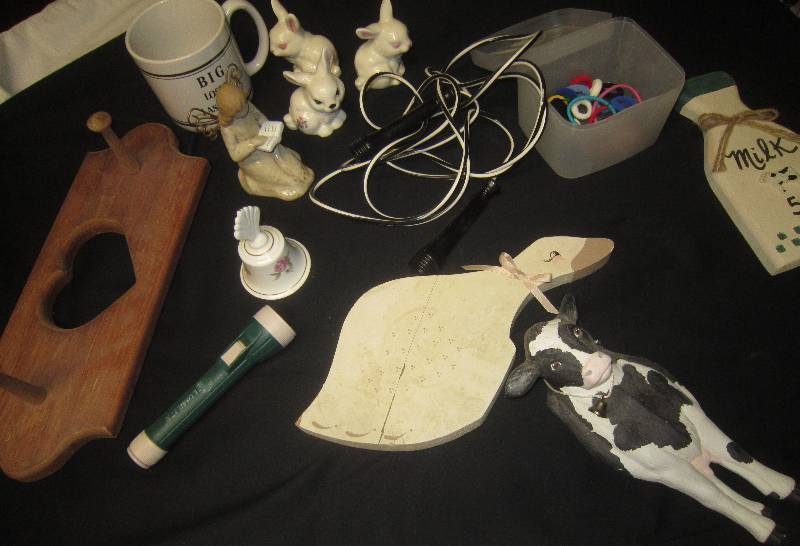 lot 93 image: LOT - Wall Hanging Coat Hook, Bunnies, Cow, Goose, Mug, ETC