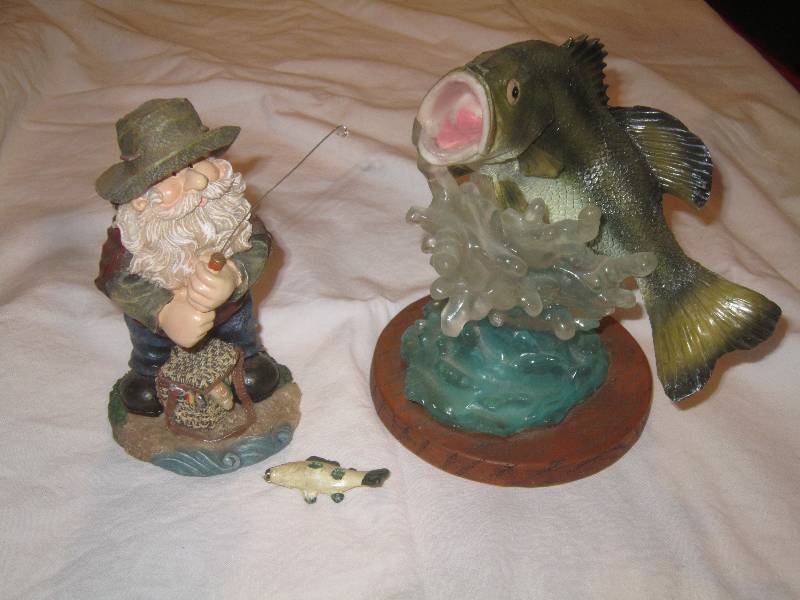 lot 23 image: LOT - Fisherman and Fish Statue