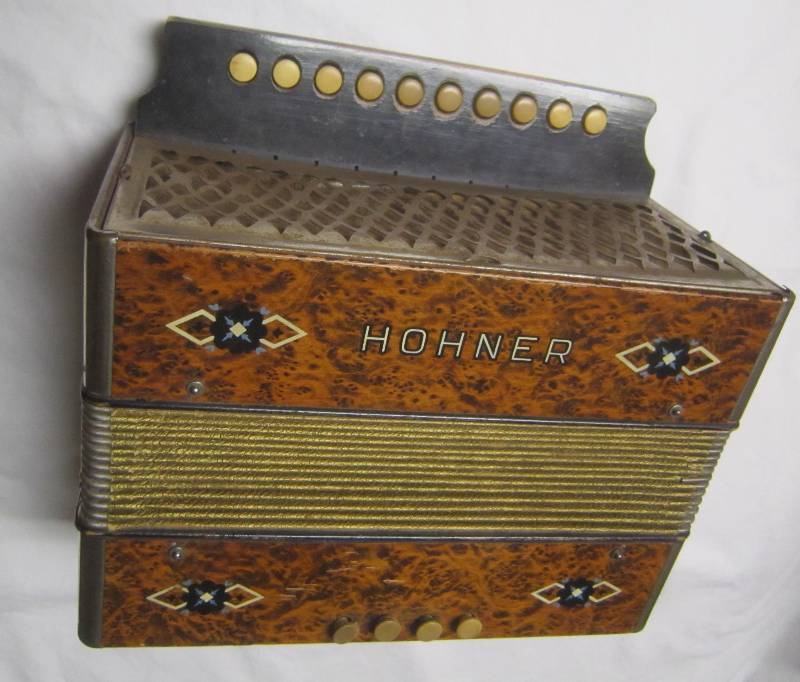 lot 122 image: Hohner Squeeze Box