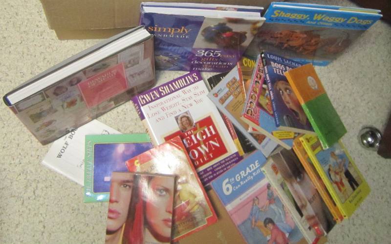 lot 146 image: LOT - Books and Lots of Misc