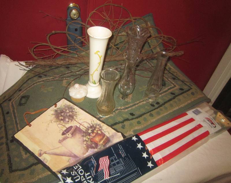 lot 193 image: LOT - Vases, Rug, Wall Hanging, Slate Plaque, Flag and Pole, ETC