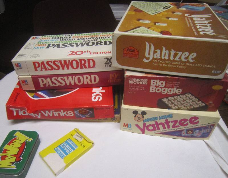 lot 202 image: LOT - Games