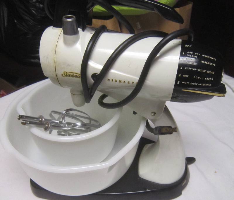lot 220 image: Mixer