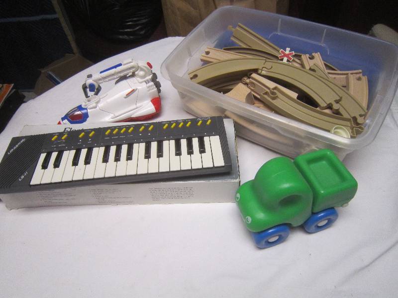 lot 226 image: LOT - Train Track, Keyboard Green Truck, Misc
