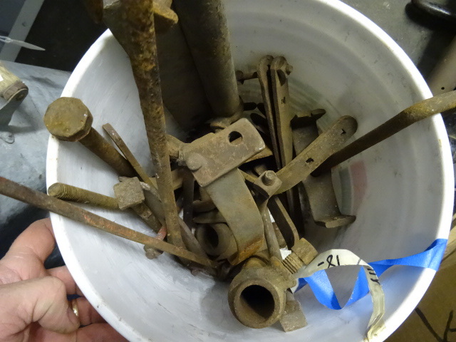 lot 30 image: Bucket Full of Misc Metal Pieces