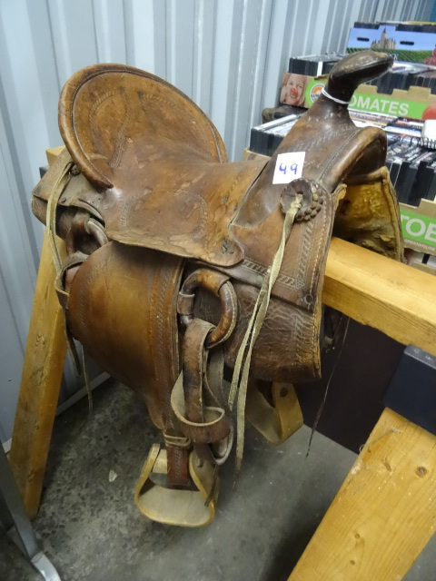 lot 49 image: Vintage Childrens Leather Saddle
