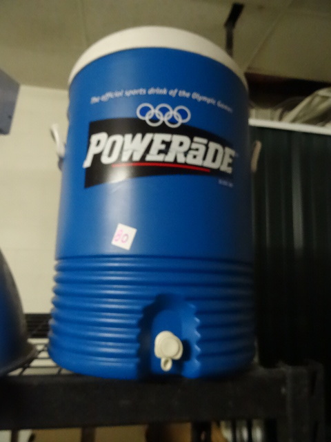 lot 80 image: Igloo 6 Gallon Drink Cooler