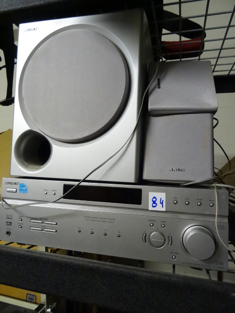 lot 84 image: Sony FM Stereo FM-AM Receiver
