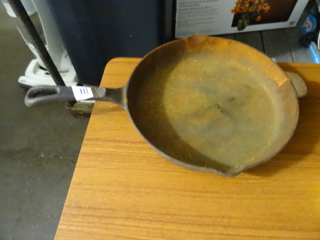 lot 111 image: Vintage Cast Iron Pan Marking A2