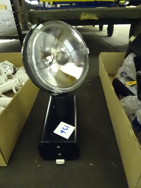 lot 136 image: Capri Track. Track Lights Qty 1