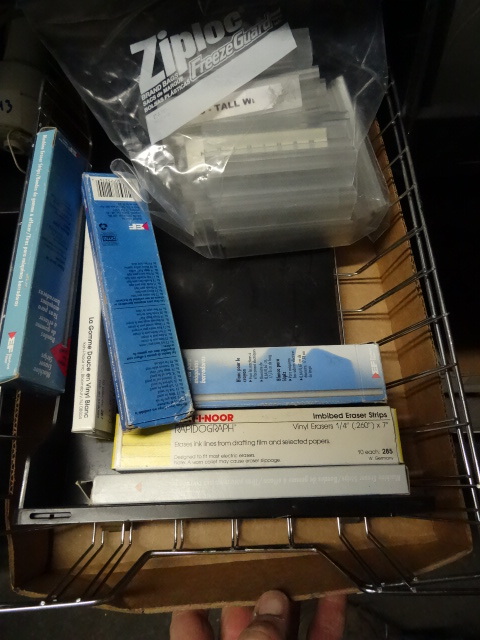 lot 142 image: Misc Office Supplies
