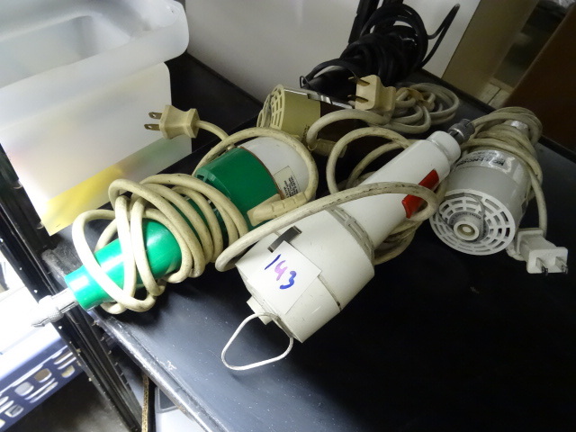 lot 143 image: 5 Electric Erasers