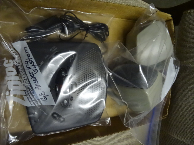 lot 144 image: Computer Speakers, GE Telephone