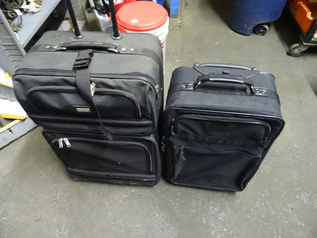 lot 203 image: 2 Suitcases