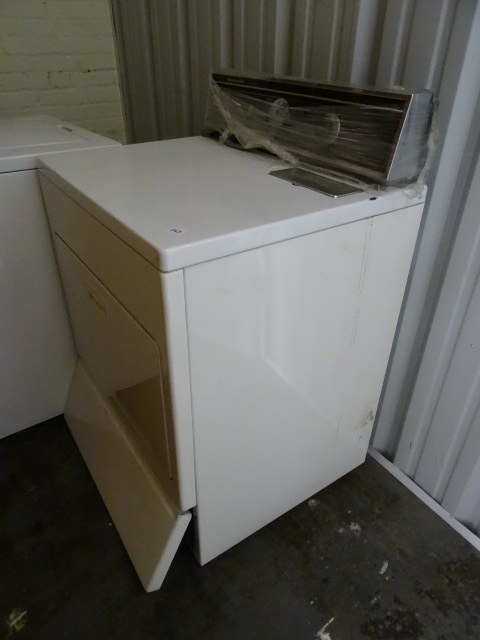 lot 243 image: Kitchenaid Dryer and Washer