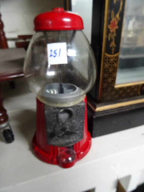 lot 251 image: Carousel Gumball Machine