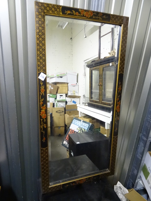 lot 256 image: Vintage Wall Mirror 20 X 40