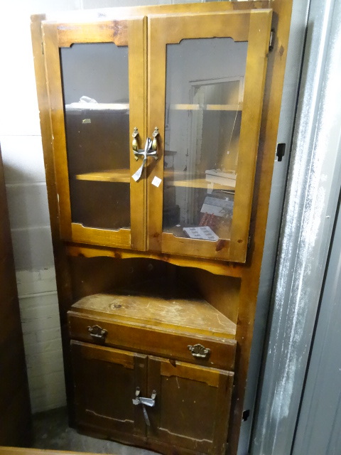 lot 258 image: Vintage Wood Coiner Cabinet