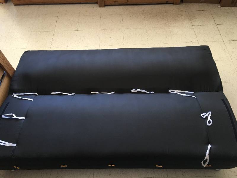 New click clak futon retail $199