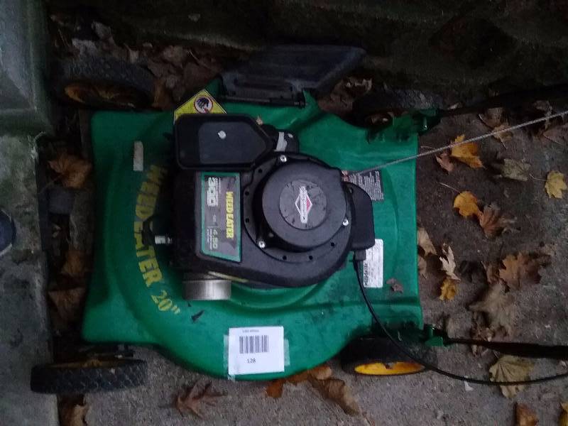 Weed Eater Lawnmower For Parts or Repair