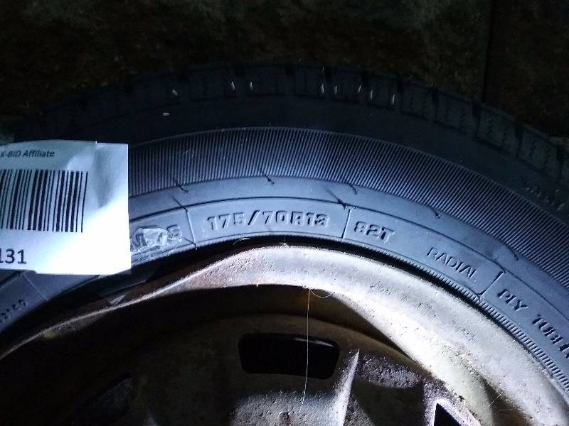Arizonian Trailer Tire 17570 R13 82T