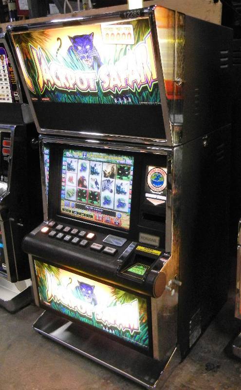 lot 1005 image: KONAMI HERCULITE JACKPOT SAFARI VIDEO SLOT MACHINE