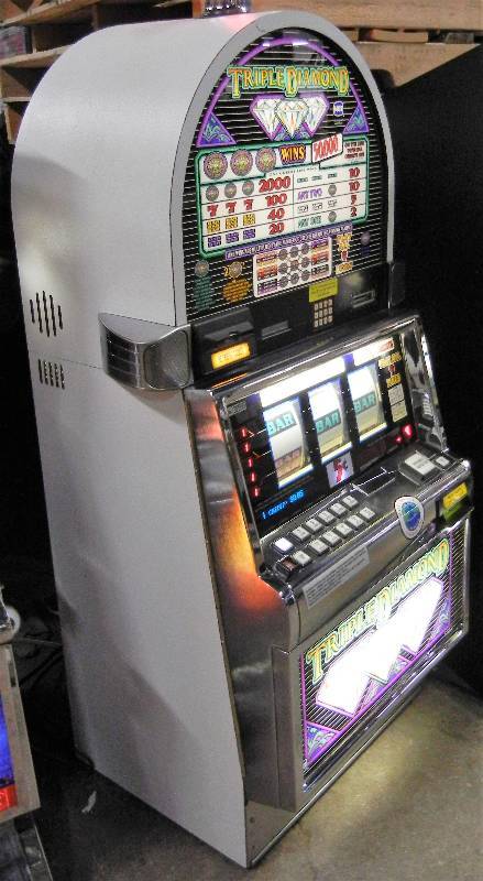 lot 1012 image: IGT S-2000 TRIPLE DIAMOND REEL SLOT MACHINE