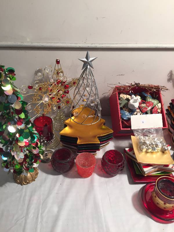 HOLIDAYCHRISTMAS DECOR