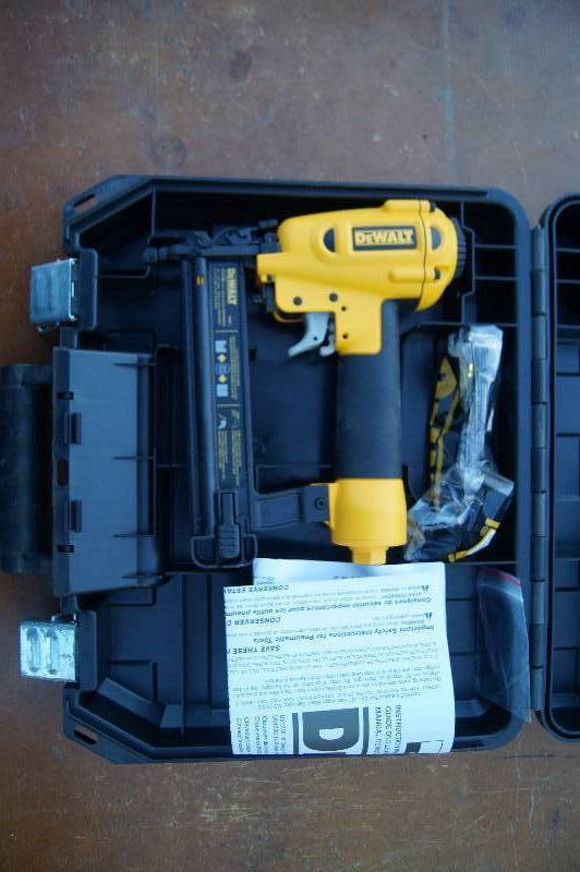 DeWalt Brad Nailer