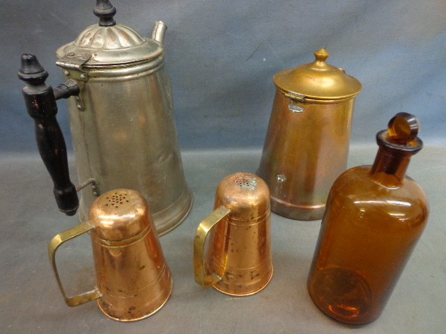 lot 36 image: Kitchen Items