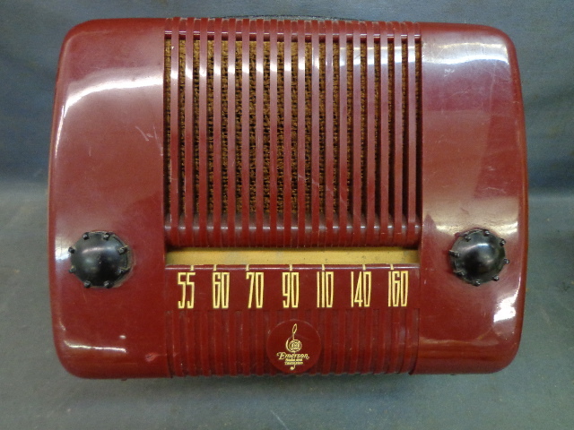 lot 55 image: Lantern & Old Radio